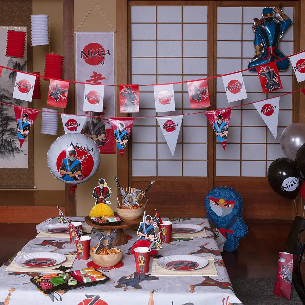 Guirlande de lettre en carton Ninja 'Joyeux Anniversaire' (150 cm)