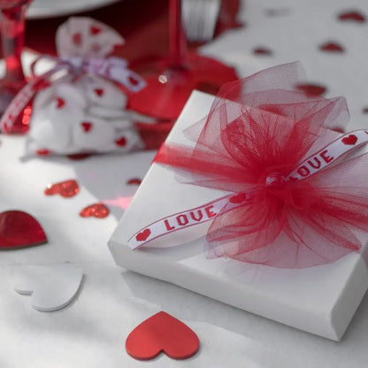 10 Décos à Parsemer - Cœurs Rouge / Blanc - 4 x 4 cm