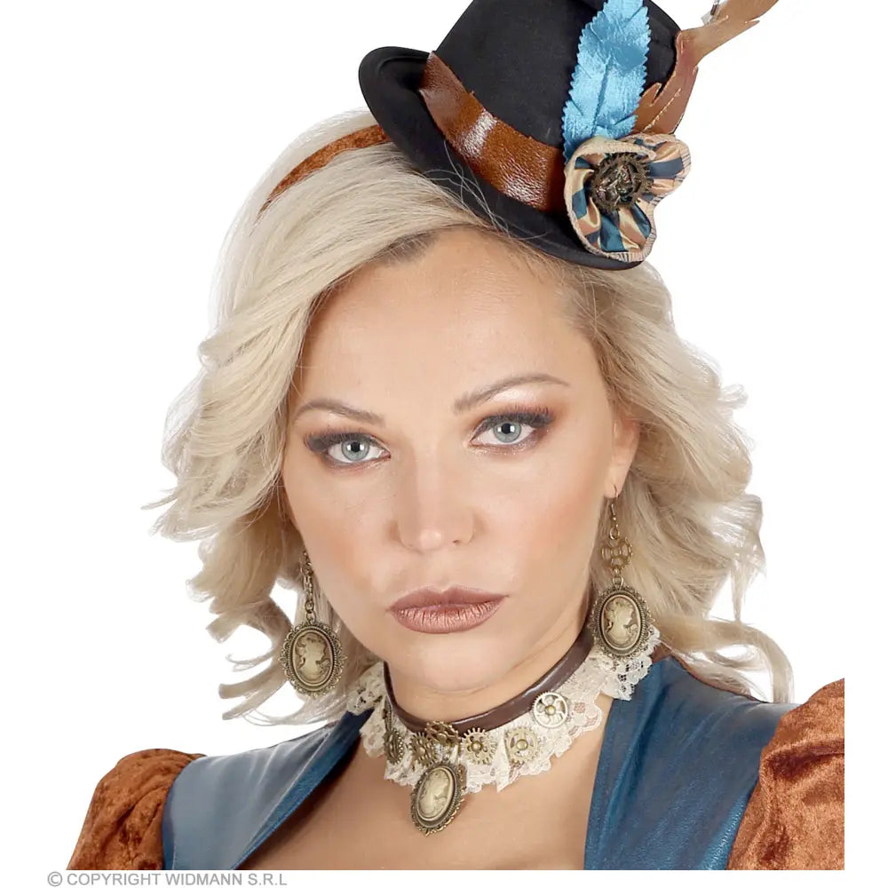 RAS DE COU EN DENTELLE ET EMBOUTS CAMEO STEAMPUNK